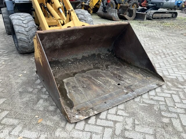 Shovel liebherr, l506, geel, bouwjaar 1996 - afbeelding 11 van  13