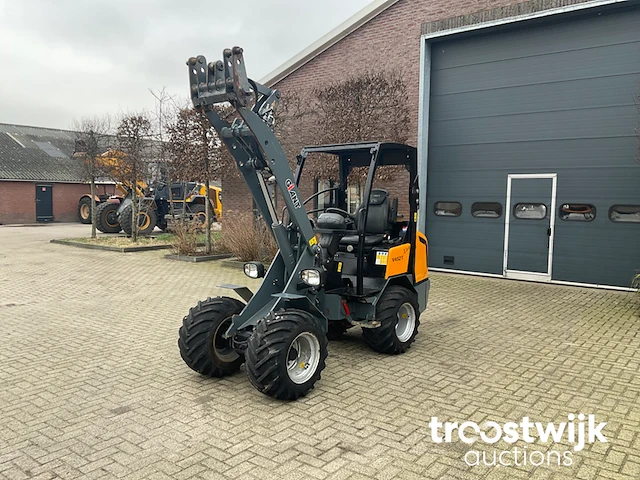 Shovel - afbeelding 2 van  21
