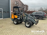 Shovel - afbeelding 16 van  21