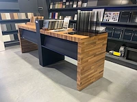 Show tafel - afbeelding 3 van  4
