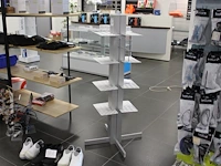 Showrek aluminium met hoogte 135 cm - afbeelding 1 van  2