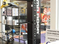 Showrek matador hoogte 250cm - afbeelding 2 van  2