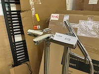 Showroom badkraan - afbeelding 2 van  3