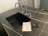 Showroom cucinesse italiaans evolve zandbeige lak en houtlook hoge kasten - afbeelding 14 van  31