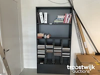 Showroom kast - afbeelding 1 van  3