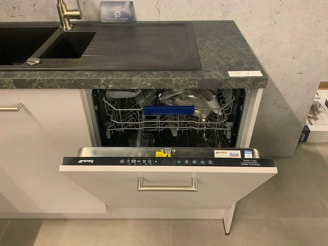 Showroom keuken hoekopstelling - afbeelding 13 van  22