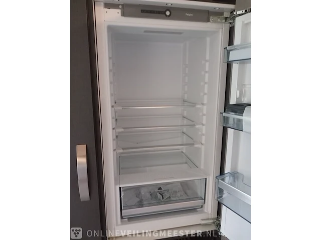 Showroom keuken unit met 2x inbouw koelkast - afbeelding 7 van  23