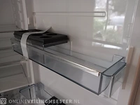 Showroom keuken unit met 2x inbouw koelkast - afbeelding 11 van  23