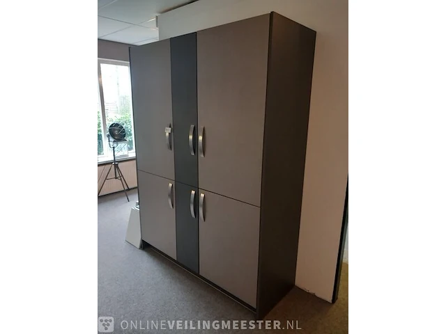 Showroom keuken unit met 2x inbouw koelkast - afbeelding 17 van  23