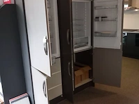 Showroom keuken unit met 2x inbouw koelkast - afbeelding 19 van  23