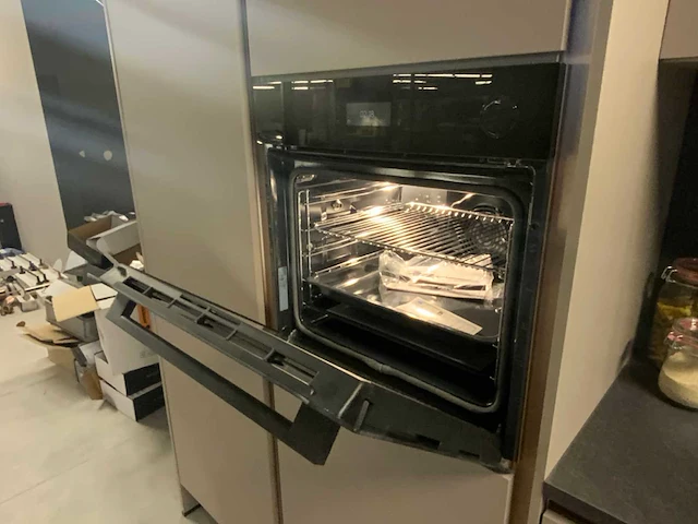 Showroom keukenopstelling - afbeelding 4 van  17