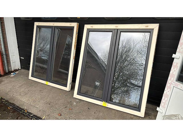 Showroom kozijnen 143x155cm (2x) - afbeelding 1 van  4