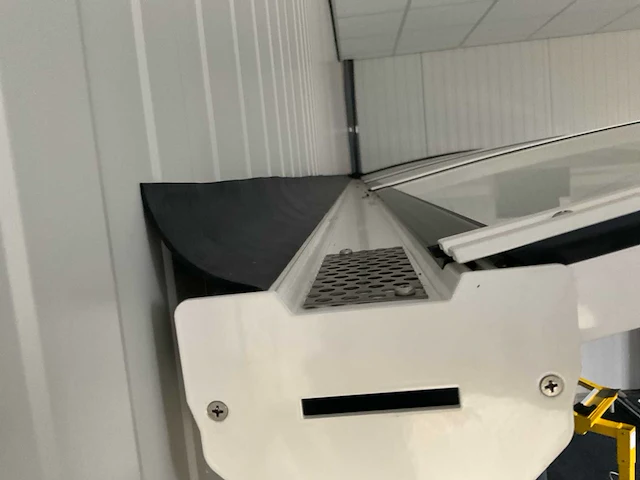 Showroom model overkapping - afbeelding 9 van  14