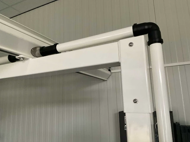 Showroom model overkapping - afbeelding 11 van  14