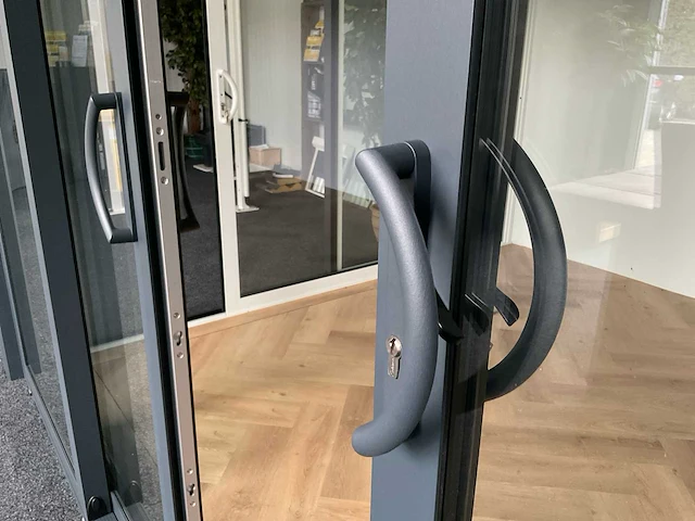 Showroom model terrasoverkapping - afbeelding 9 van  20
