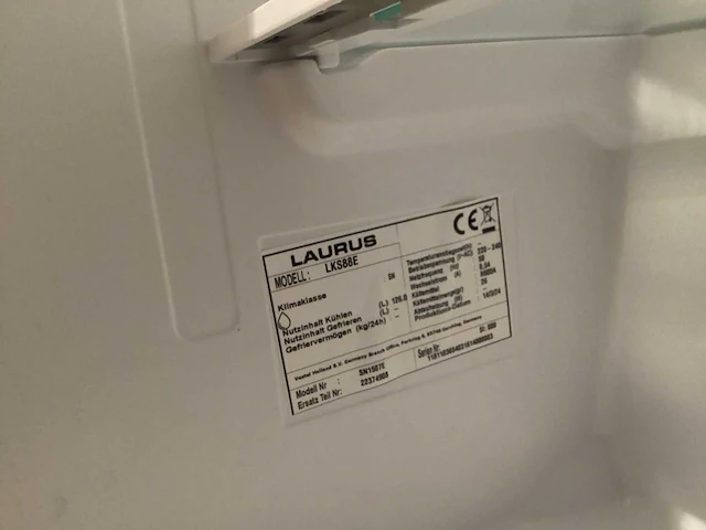 Showroom nobilia laser decor zwart beton hoek keuken - afbeelding 19 van  20
