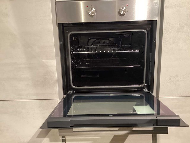 Showroom nobilia riva decor beton grijs eiland keuken - afbeelding 13 van  28