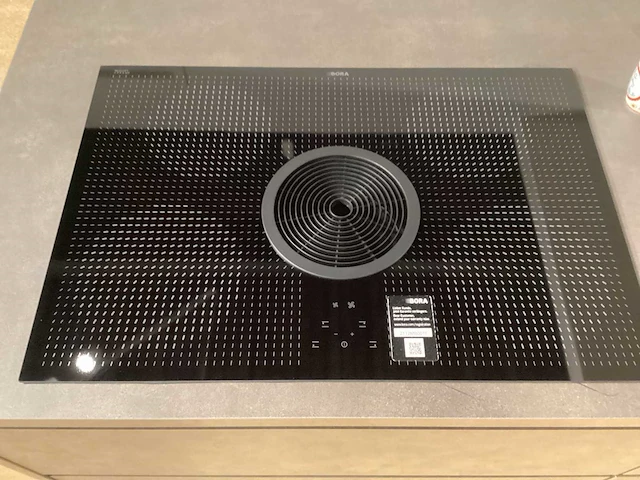 Showroom nobilia riva terra beton grijs eilandkeuken - afbeelding 19 van  23