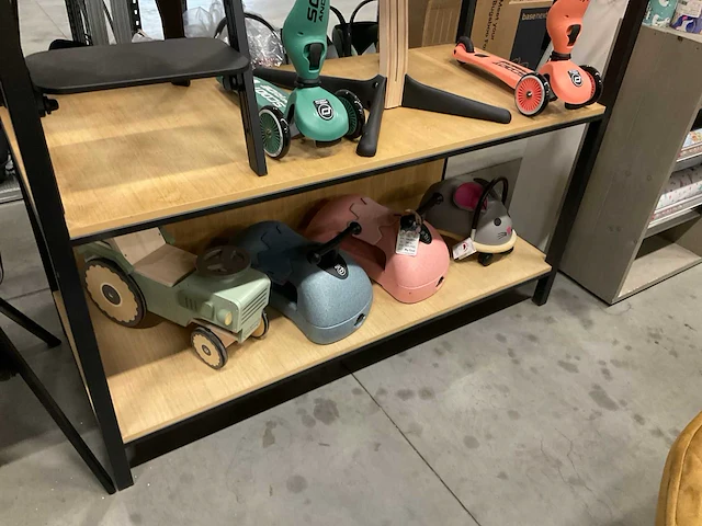 Showroomdisplay - afbeelding 3 van  4
