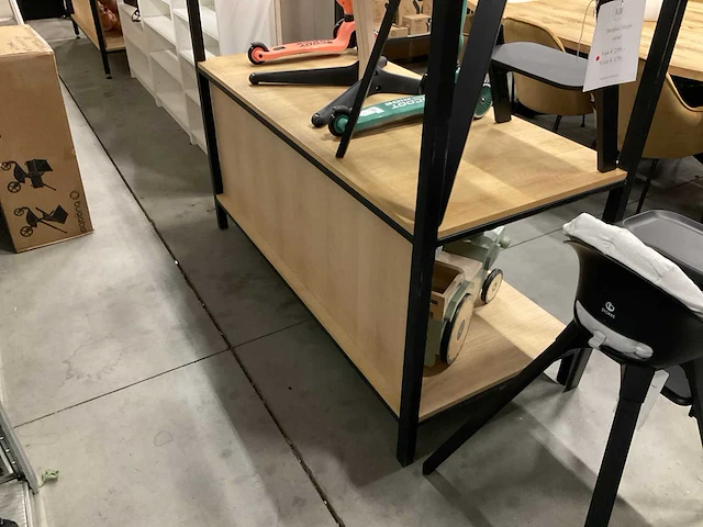 Showroomdisplay - afbeelding 4 van  4
