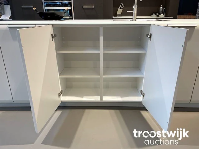 Showroomkeuken (c) - afbeelding 31 van  32