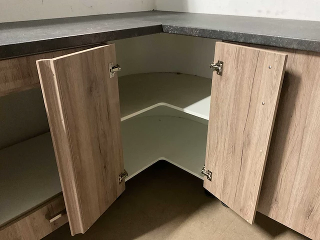 Showroomkeuken - afbeelding 11 van  22