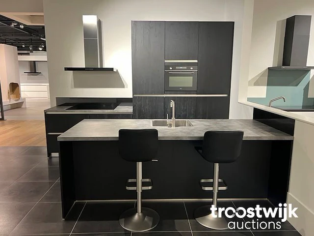 Showroomkeuken - afbeelding 1 van  27