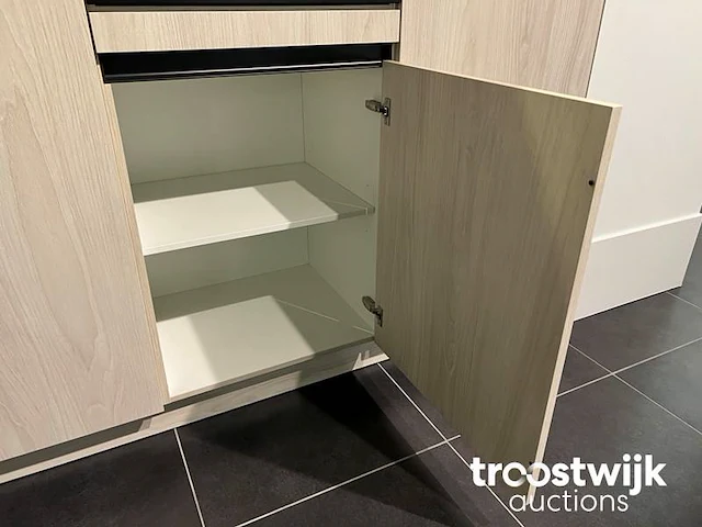 Showroomkeuken - afbeelding 10 van  22