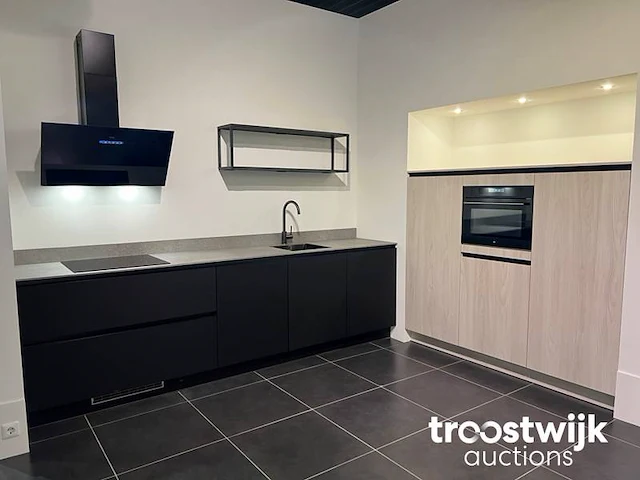 Showroomkeuken - afbeelding 1 van  22