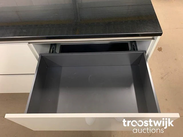 Showroomkeuken - afbeelding 4 van  32