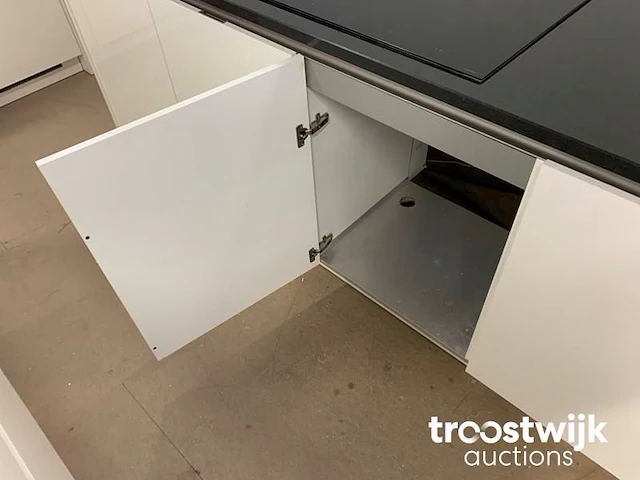 Showroomkeuken - afbeelding 7 van  32