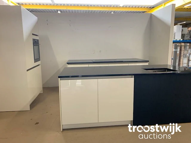 Showroomkeuken - afbeelding 12 van  32
