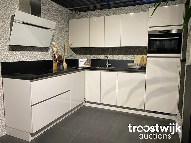 Showroomkeuken - afbeelding 1 van  25