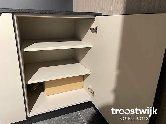Showroomkeuken - afbeelding 11 van  30