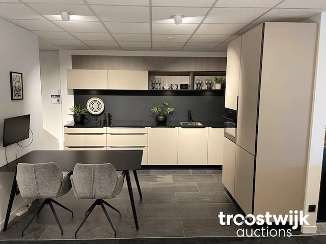 Showroomkeuken - afbeelding 12 van  30