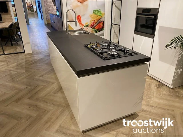 Showroomkeuken - afbeelding 21 van  27