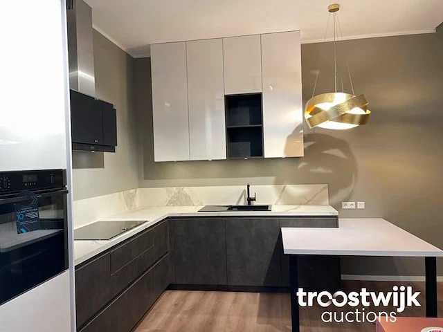 Showroomkeuken - afbeelding 12 van  31