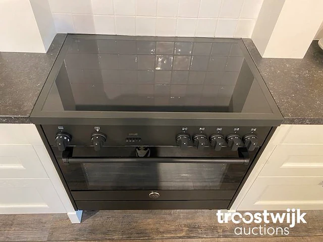 Showroomkeuken - afbeelding 8 van  29