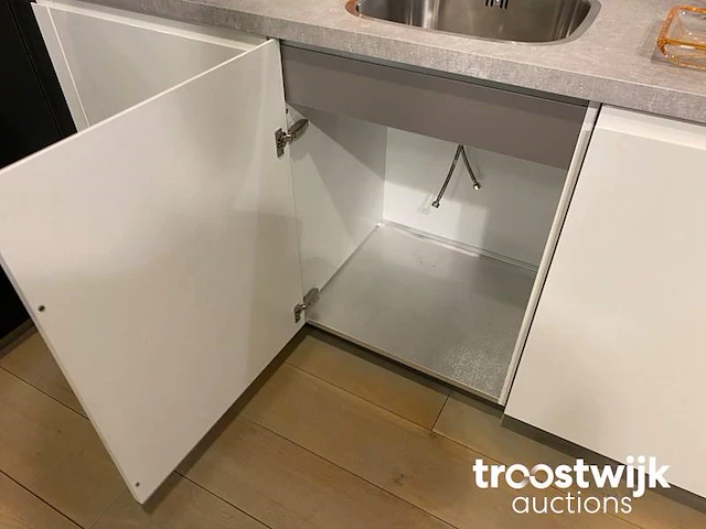 Showroomkeuken - afbeelding 4 van  25