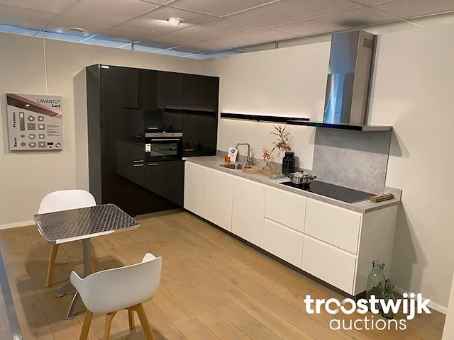 Showroomkeuken - afbeelding 1 van  25