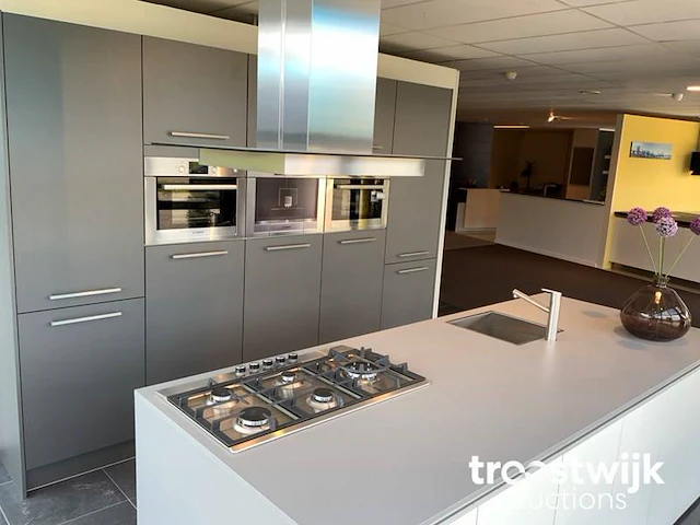 Showroomkeuken - afbeelding 12 van  43