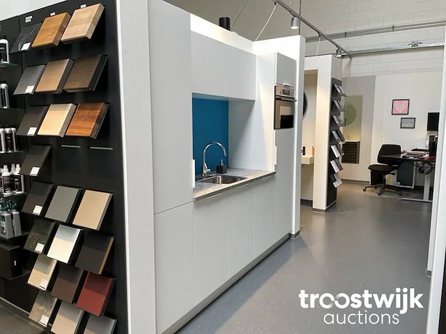 Showroomkeuken - afbeelding 1 van  34