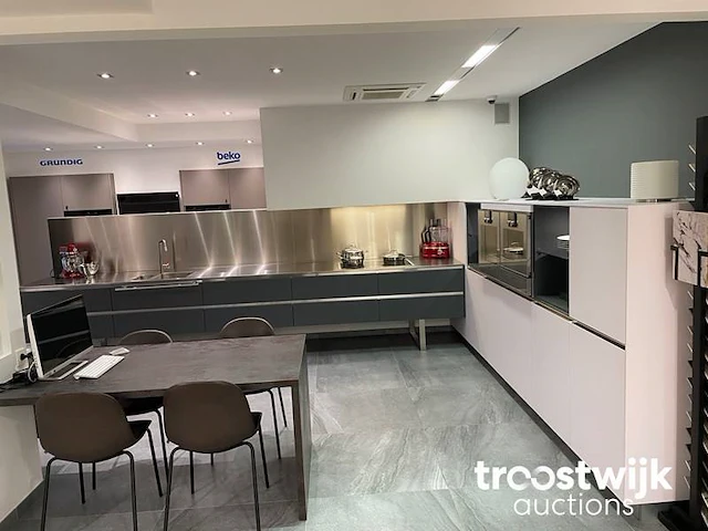 Showroomkeuken - afbeelding 1 van  30