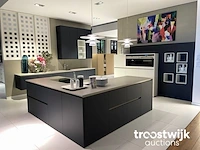 Showroomkeuken - afbeelding 1 van  43