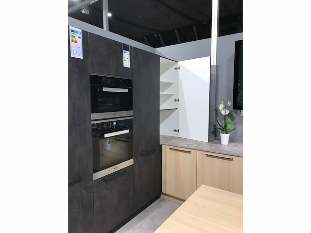Showroomkeuken - afbeelding 4 van  19