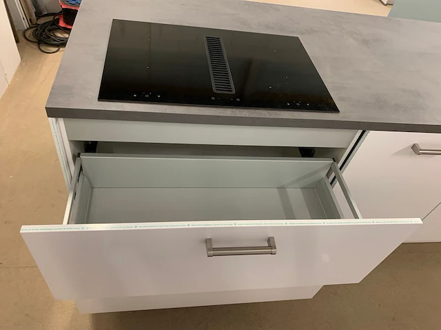 Showroomkeuken - afbeelding 2 van  30