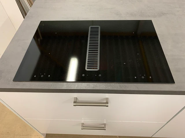 Showroomkeuken - afbeelding 3 van  30