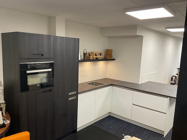 Showroomkeuken - afbeelding 1 van  29