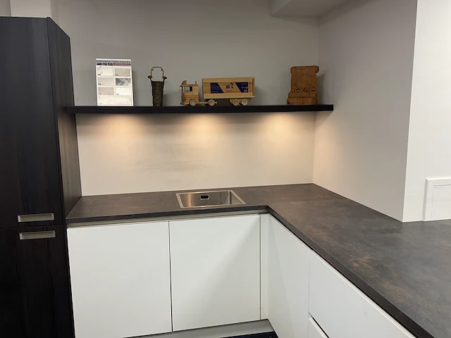 Showroomkeuken - afbeelding 12 van  29