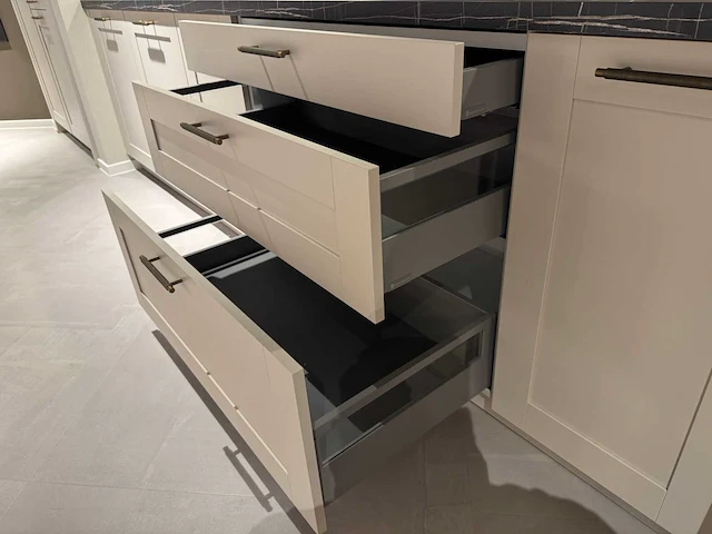 Showroomkeuken - afbeelding 29 van  40